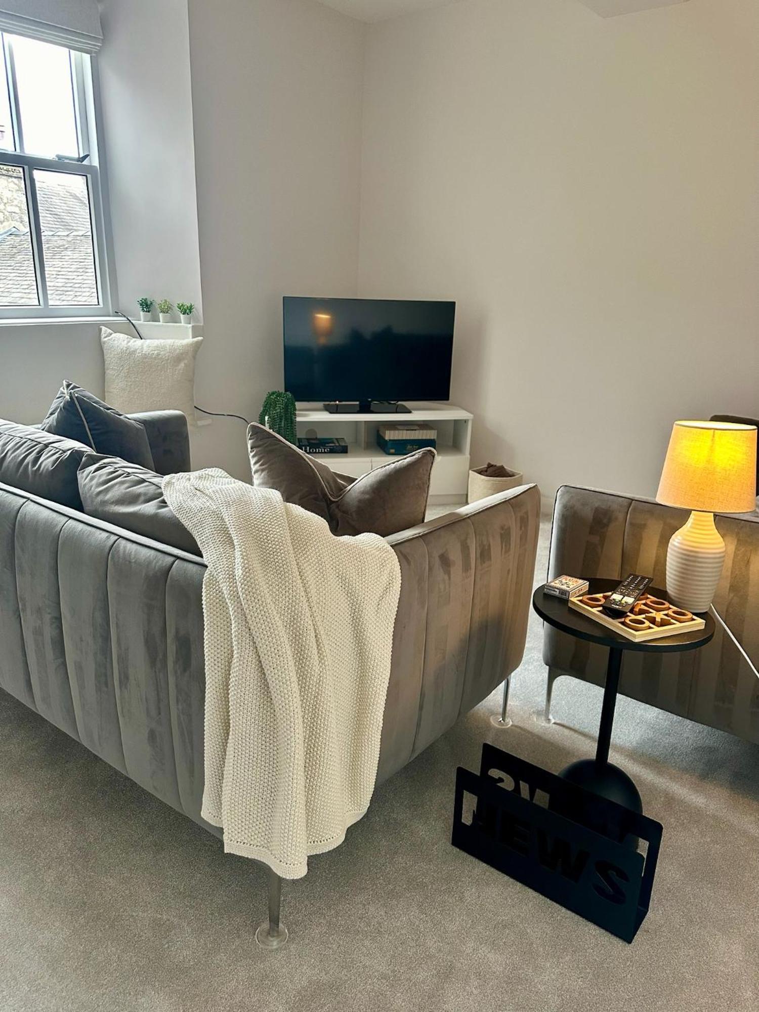 Castle View - The Hideout Apartment *